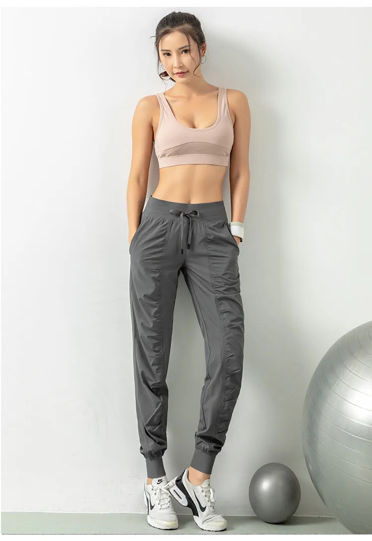 Aveline Women's Joggers Pants