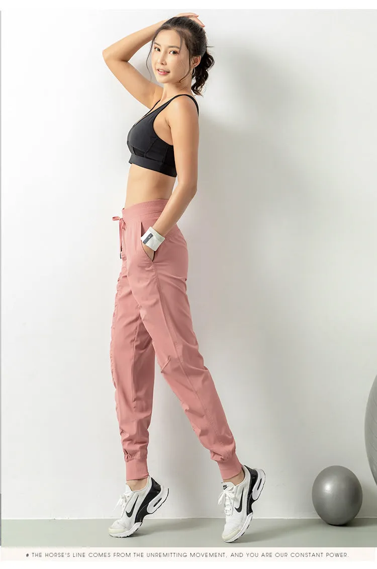 Aveline Women's Joggers Pants
