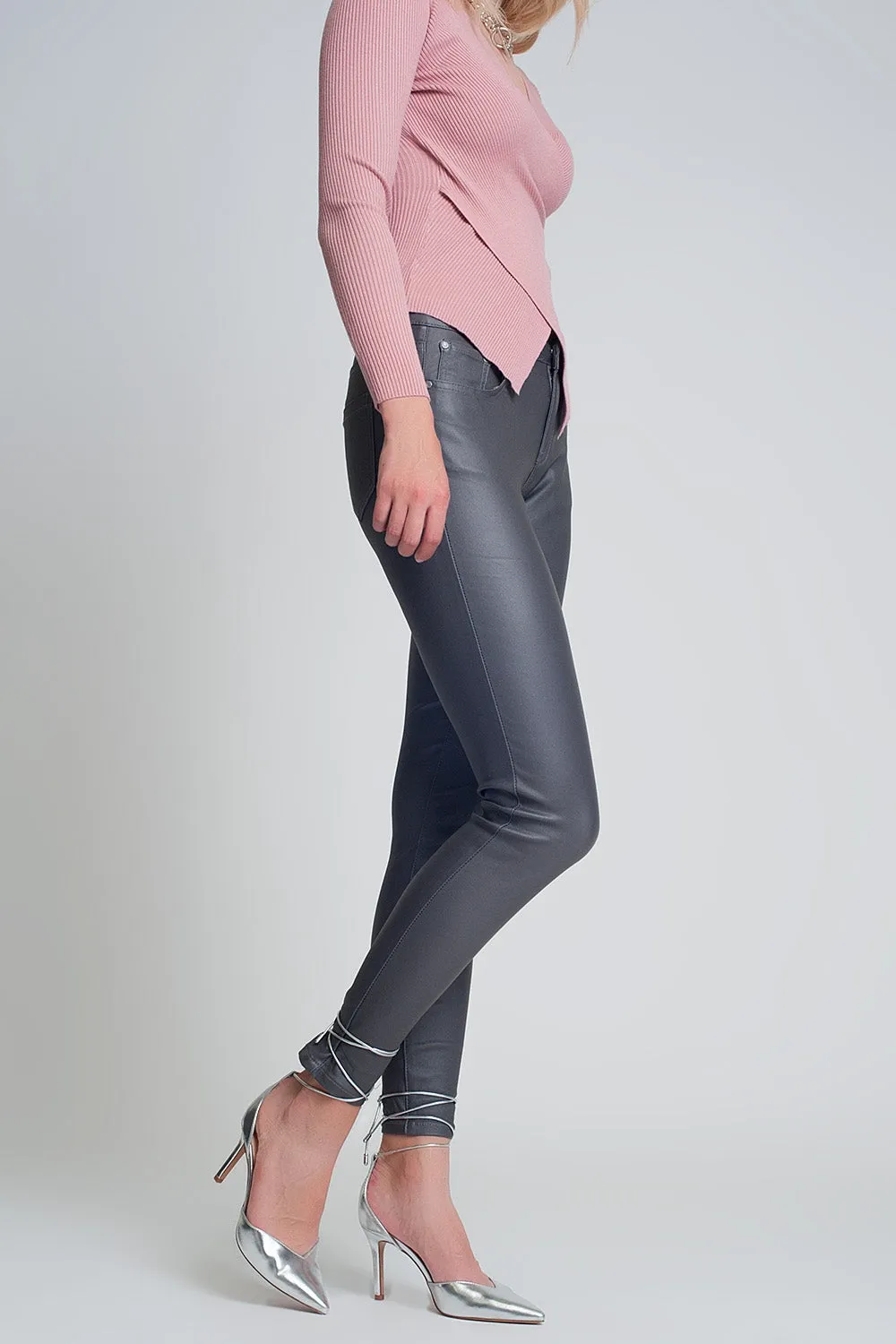 Coated pants in gray