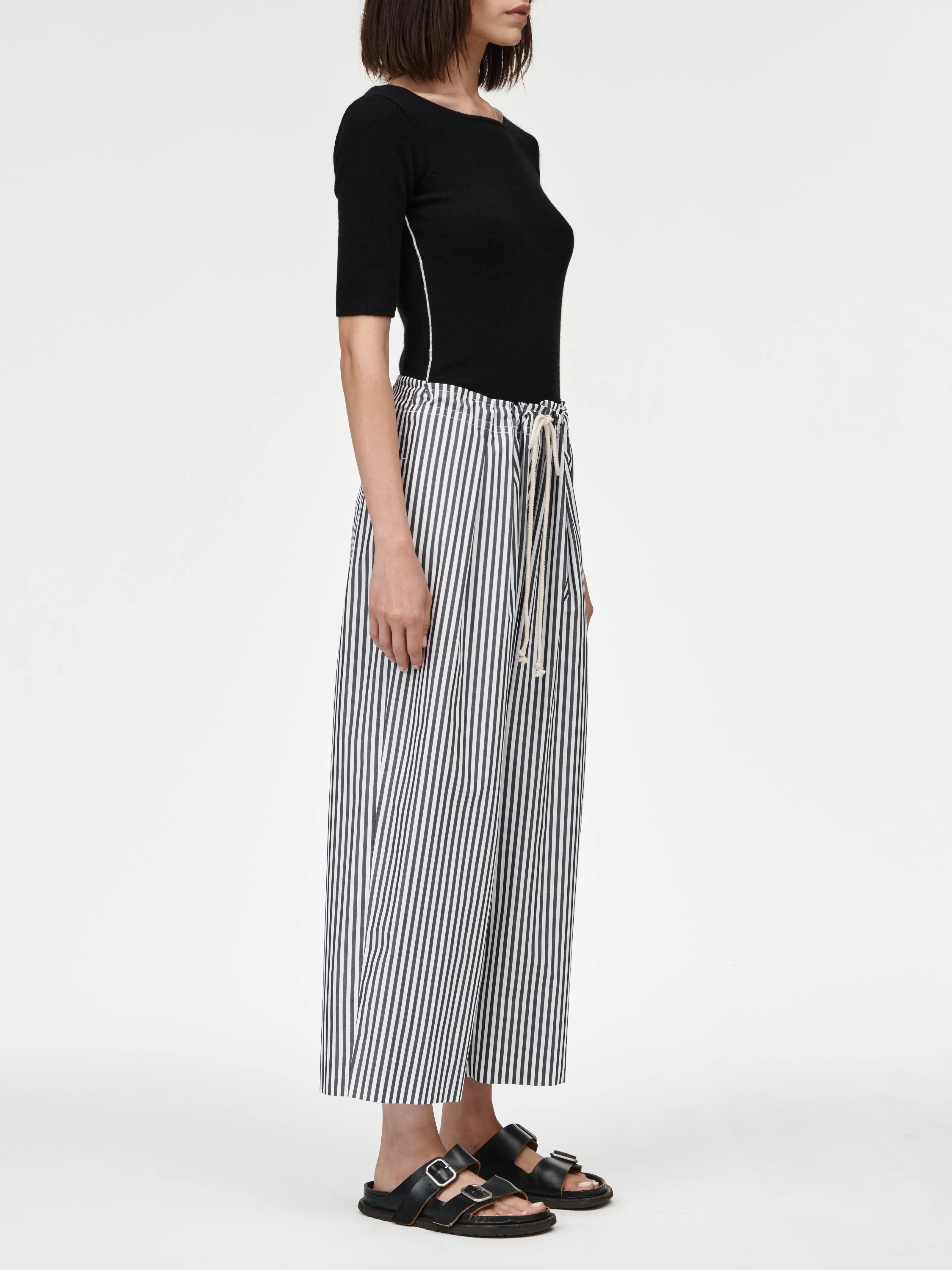 Crop Drawstring Pleat Front Pant in Black & White Stripe