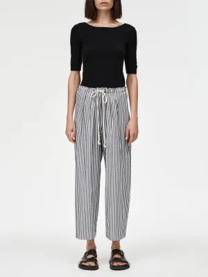 Crop Drawstring Pleat Front Pant in Black & White Stripe