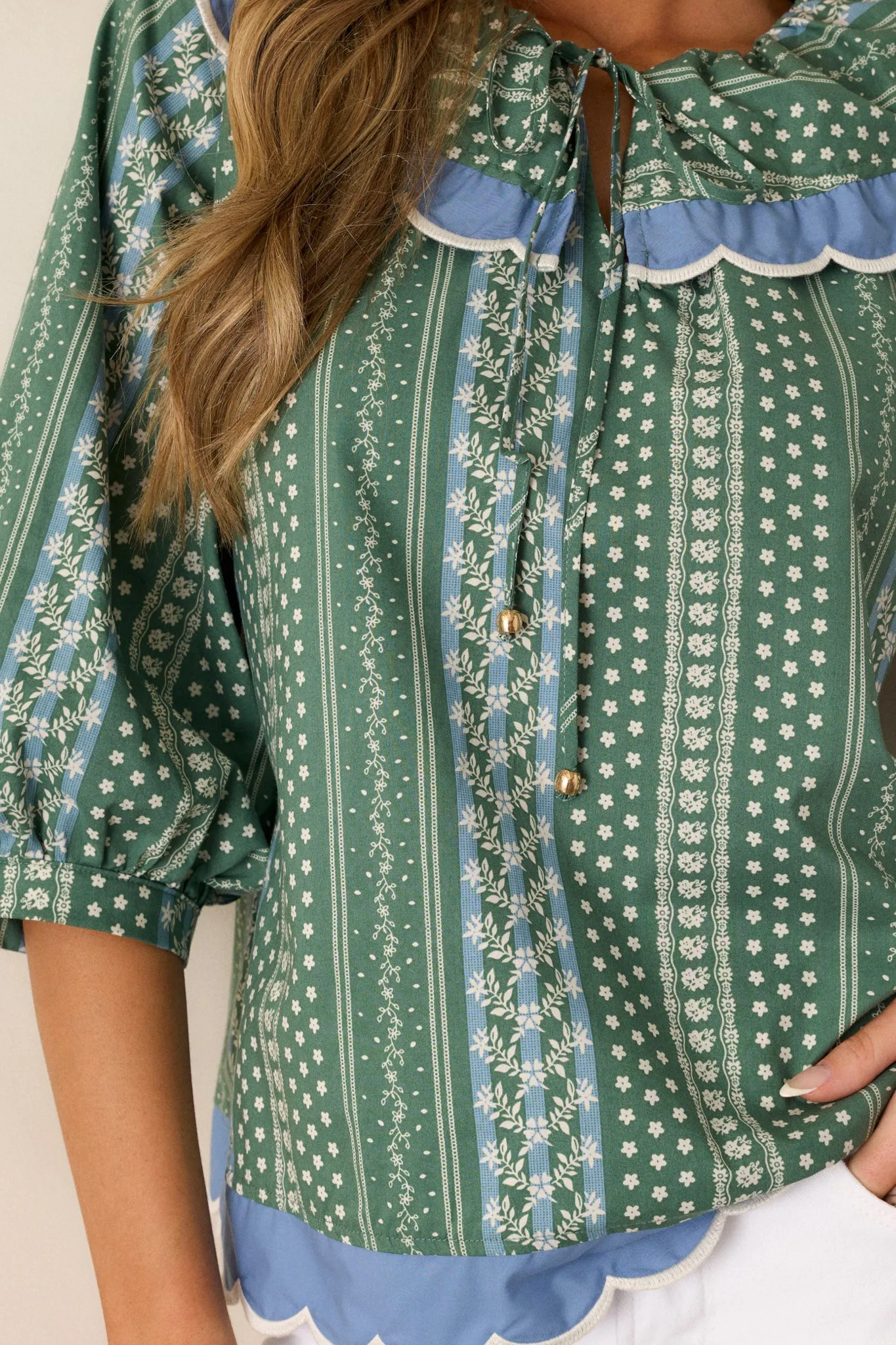 Pay Attention 100% Cotton Green Floral Scallop Hem Top