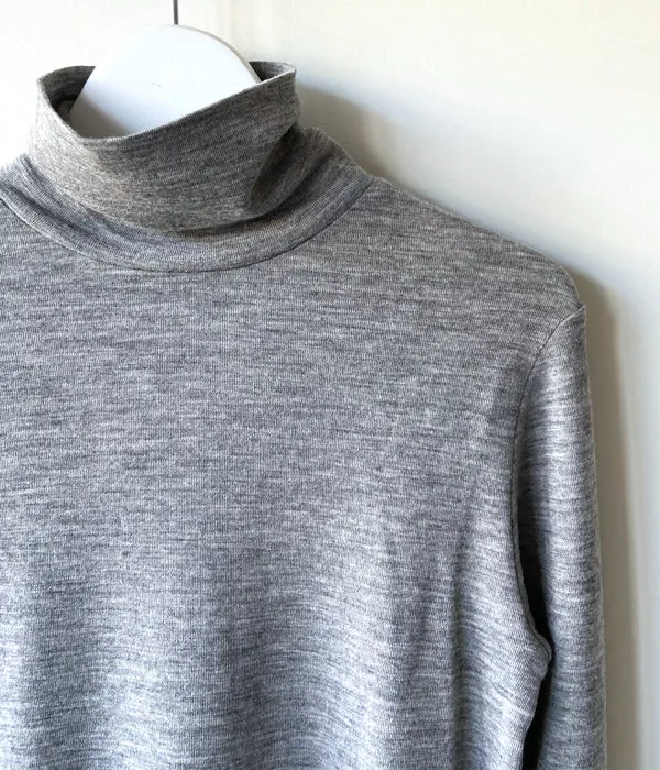 PHEENY/WOOL CIRCULAR RIB HIGH NECK(GRAY)