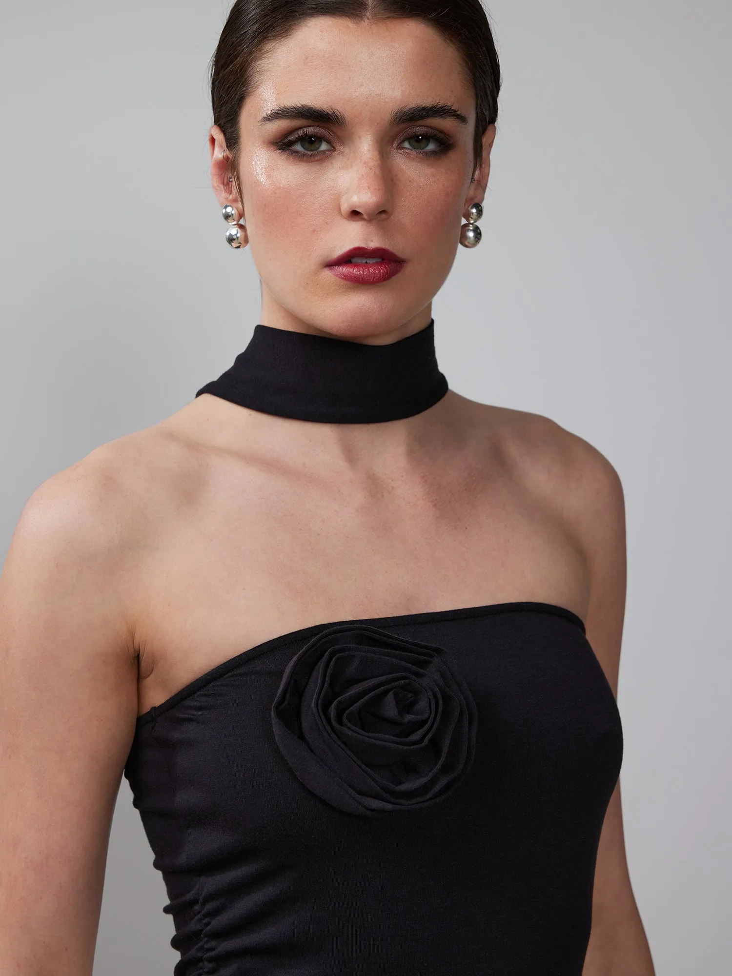Sleeveless Halter Cross-Back Rosette Top