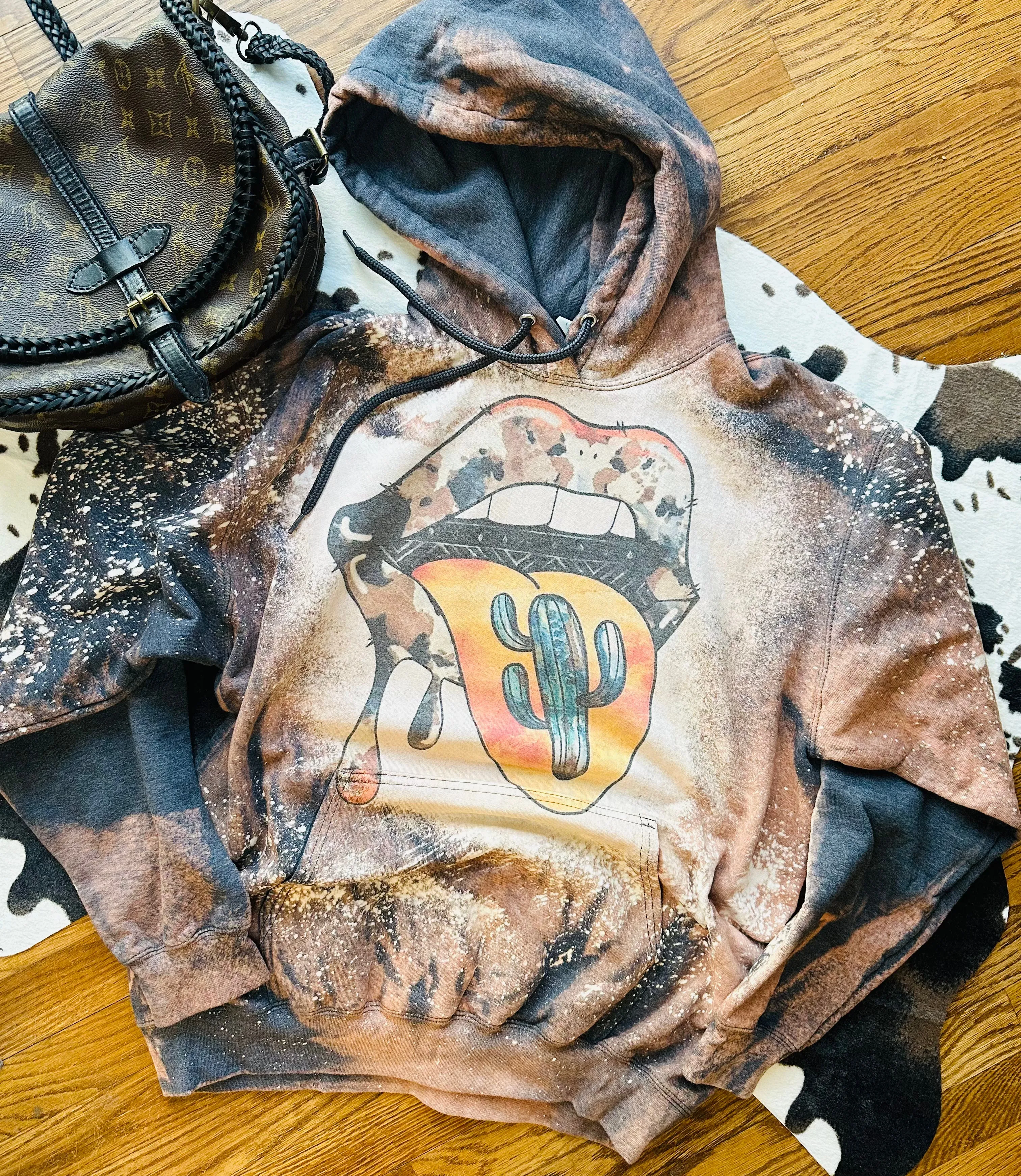 Western cowhide mouth Bleached Crew Sweatshirt / graphic Crew